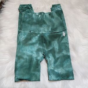 NWOT Green Tie Dye Free People Movement Leggings Size XS/S